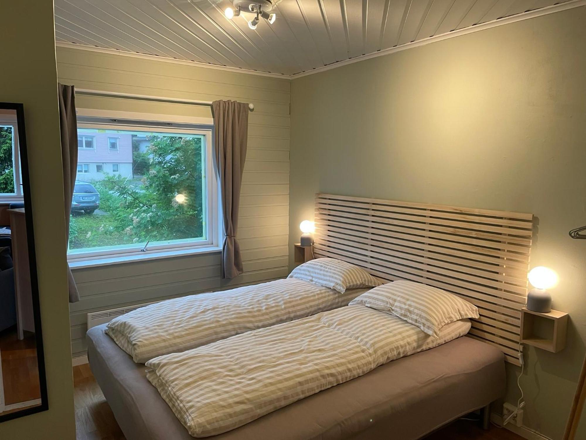 Centrally Located Apartment In Classic Townhouse Tromso Exterior photo